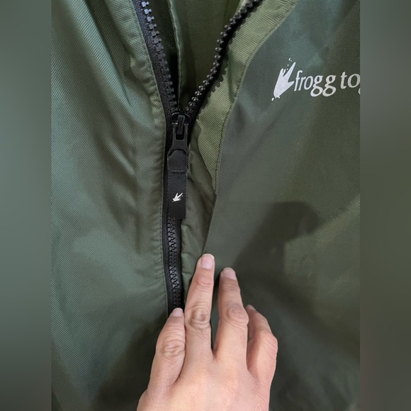 Frogg Toggs Mens Green Long Sleeve Zip Front Hooded Windbreaker Jacket Sz M/L - Picture 6 of 8